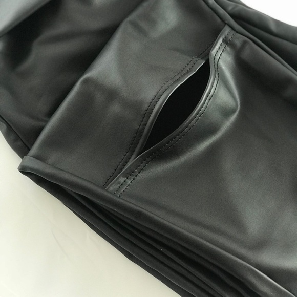 ✨ SALE - Leather Slit Knee Legging - Picture 4 of 4